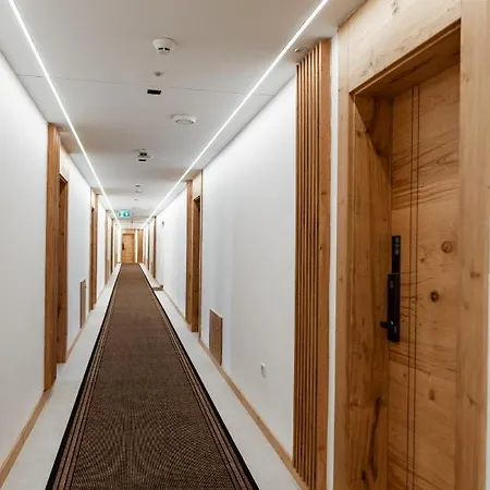 Zlatni Javor 4* Jahorina