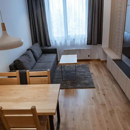 Aparthotel Zlatni Javor