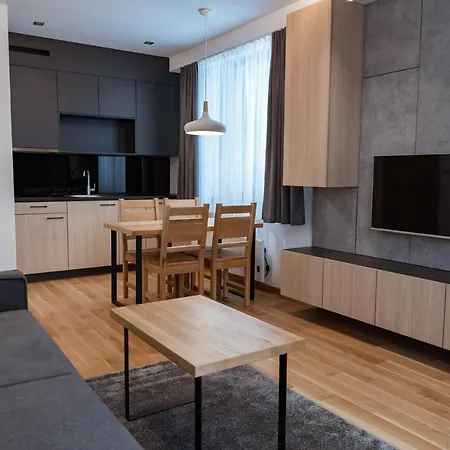 Aparthotel Zlatni Javor