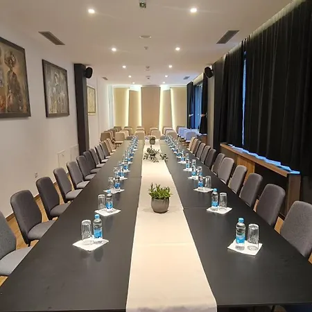 Zlatni Javor 4*