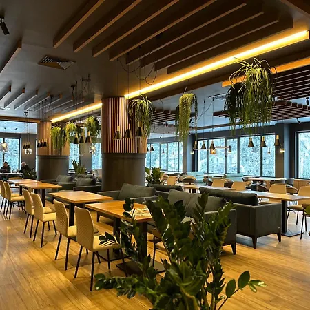 Aparthotel Zlatni Javor Jahorina