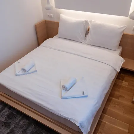 Aparthotel Zlatni Javor 4*