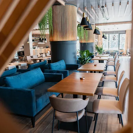 Zlatni Javor 4* Jahorina