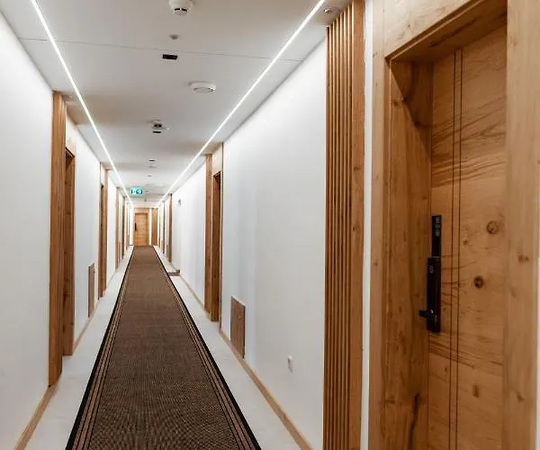 Zlatni Javor 4* Jahorina